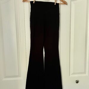 TNA Black High Rise Flare Yoga Legging | Size S